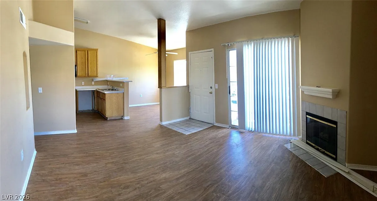 3 bed, 2.0 bath, 1140 sqft, $1,350 — Photo 4