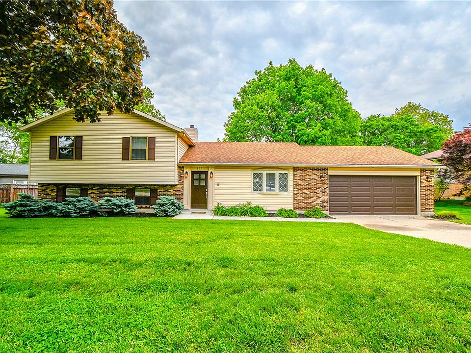 1st image of 600 Royal Springs Dr