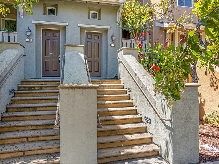 628 Boardwalk Way — Photo 1
