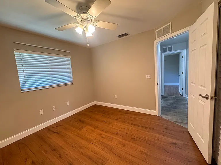 5619 Colonial Oaks Blvd — Photo 22