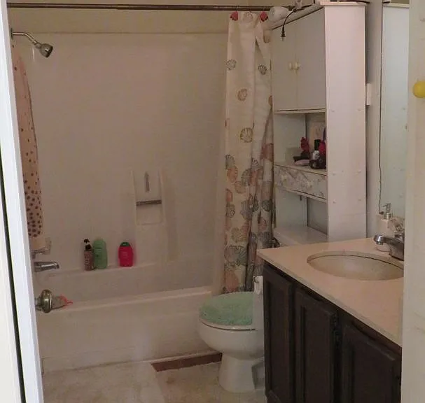 1000 W 26th St #217 — Photo 12