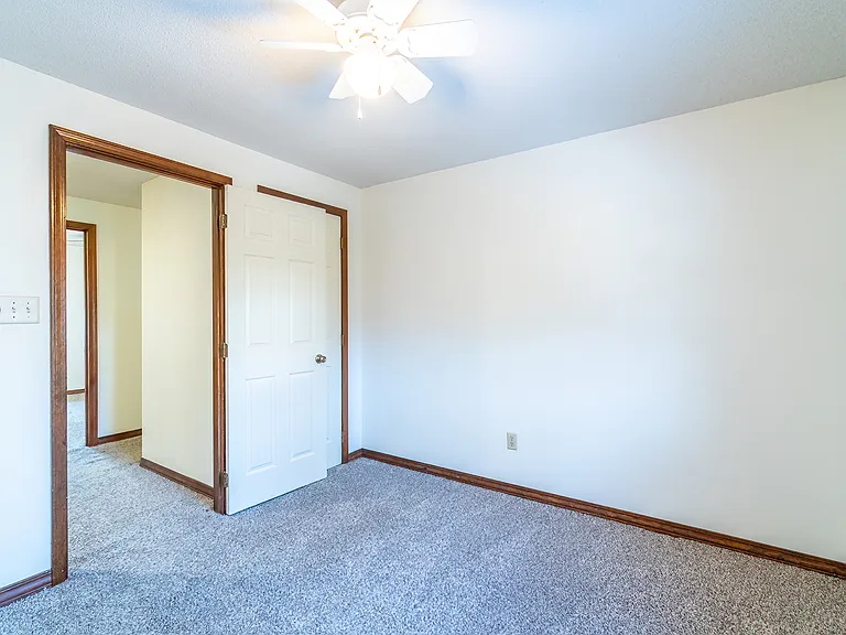 6221 Highgate Pl — Photo 32
