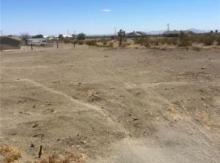 1 Horizon Ct, Phelan, CA 92371