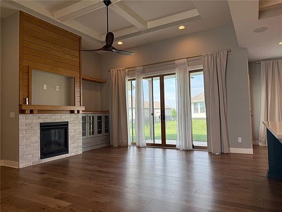 3rd image of 4705 NE Freehold Dr