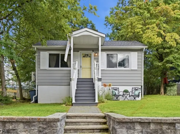 219 Knox Way, Hopatcong Boro, NJ 07843