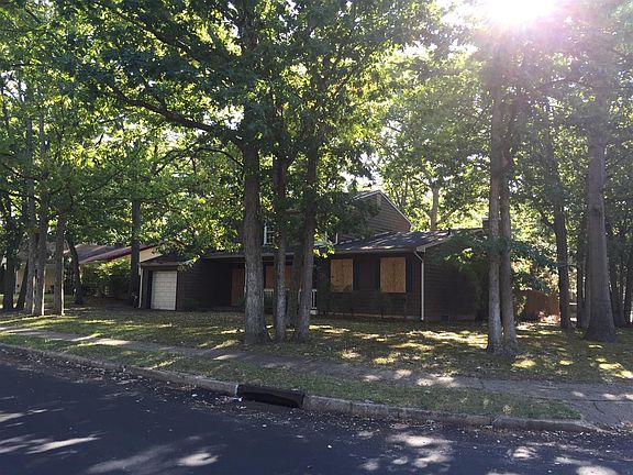 4th image of 982 Hearthstone Dr