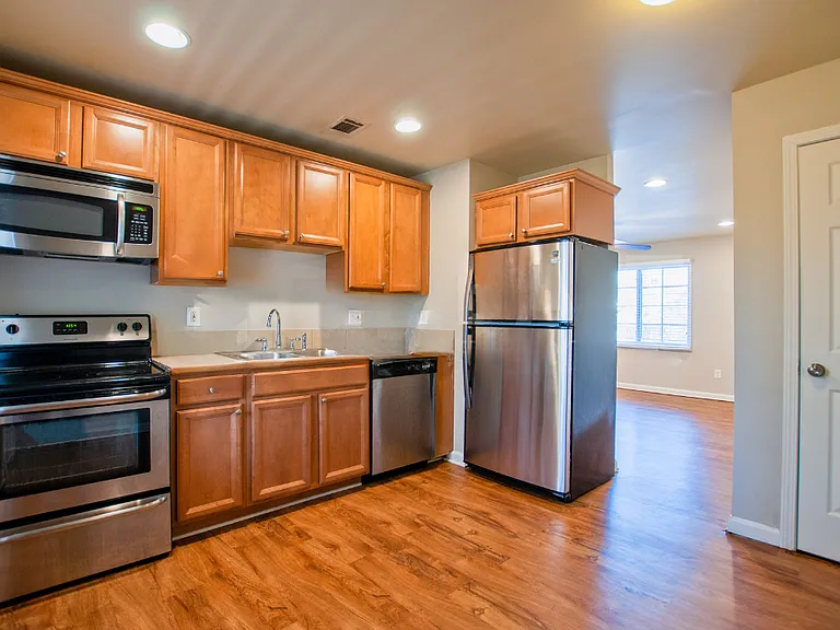 2145 Bolton RD NW — Photo 12
