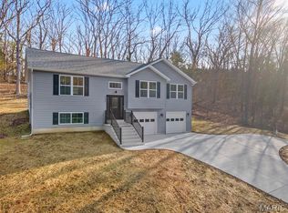 6650 Shenandoah Dr, Dittmer, MO 63023