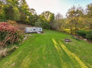 20 Triangle Rd, Tuckasegee, NC 28783