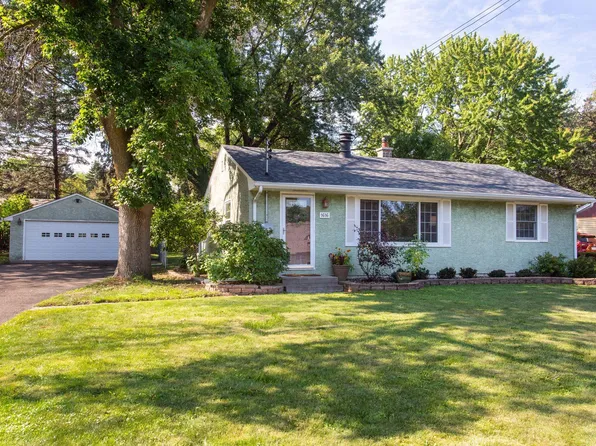 1616 Demont Ave E, Maplewood, MN 55109