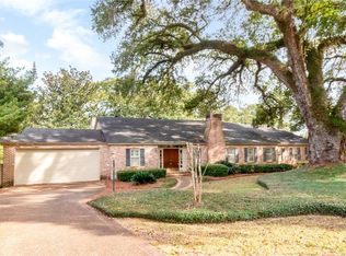 132 Myrtlewood Ln, Mobile, AL 36608