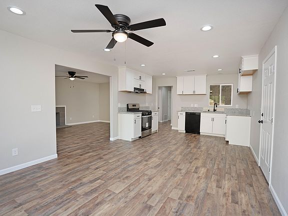 4th image of 1710 S Giddings Street