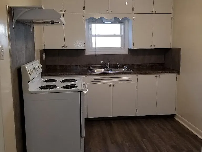 17 E Howard St #2 — Photo 6