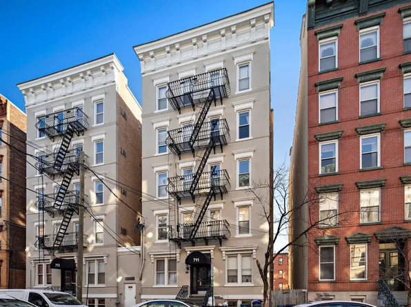 711 Willow Ave APT 3D, Hoboken, NJ 07030