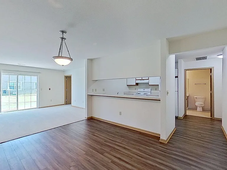 312 E Gate Dr #20 — Photo 2