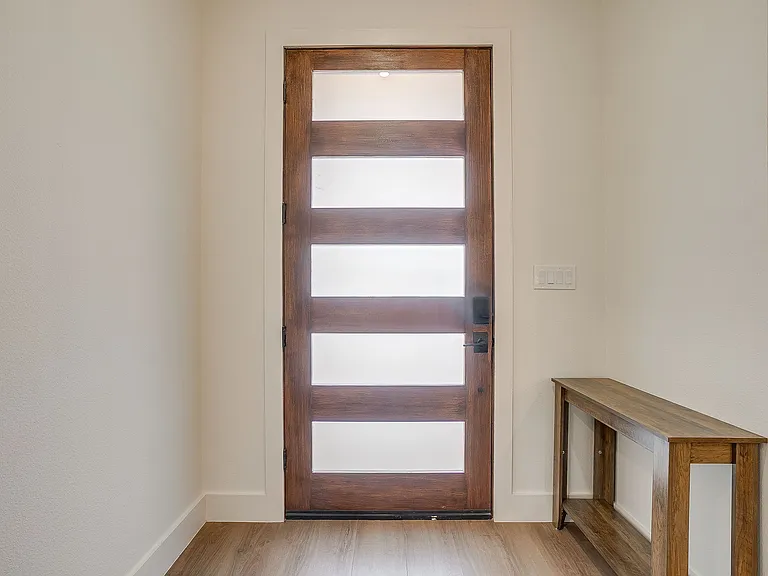 2705 Gordon Ave — Photo 13