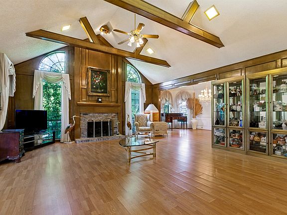 3rd image of 14784 Lochinvar Ct