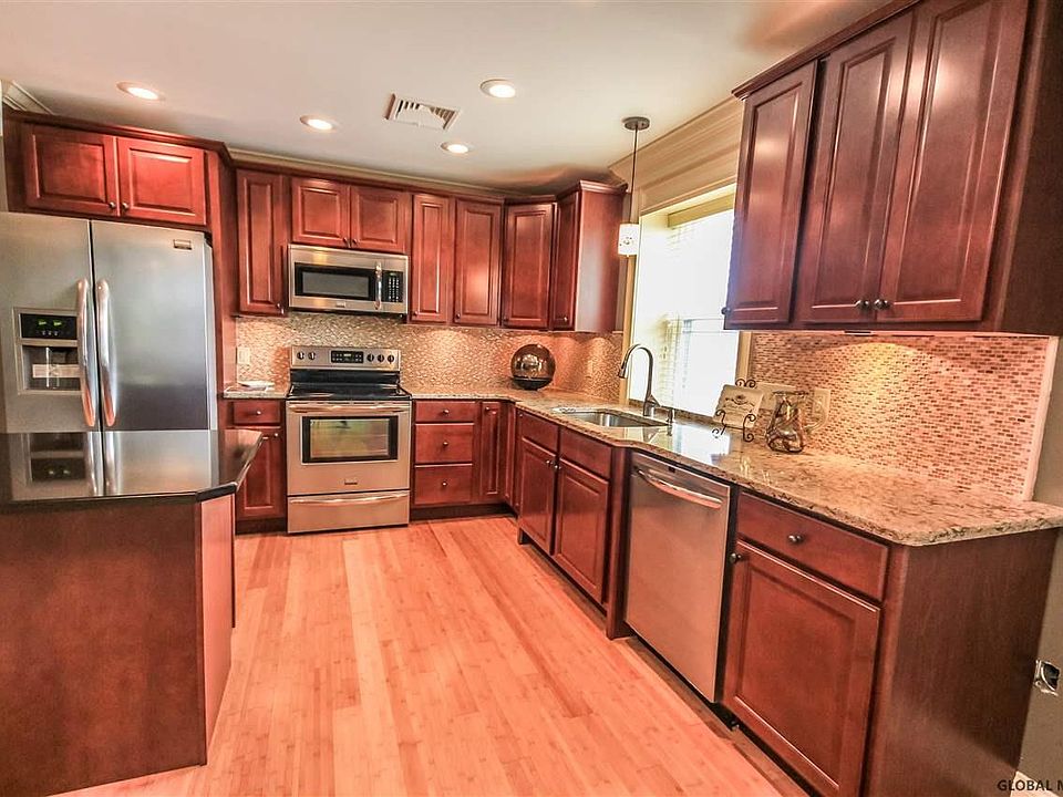 1st image of 93-301 MAPLE Street