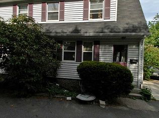 10 Andrews Ter, North Smithfield, RI 02896