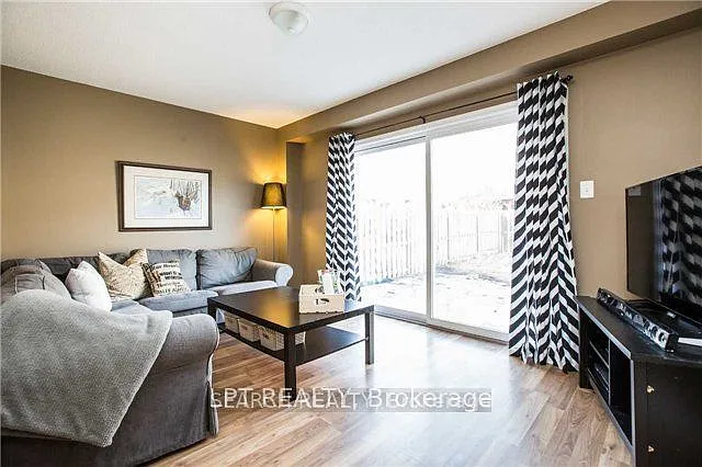 3 bed, $2,650 — Photo 2