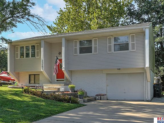 2nd image of 13401 Schirra St