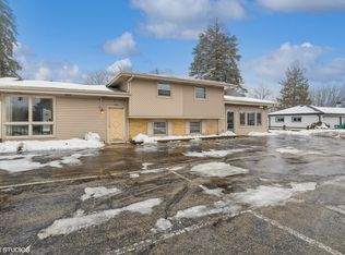 634 Barron Blvd, Grayslake, IL 60030