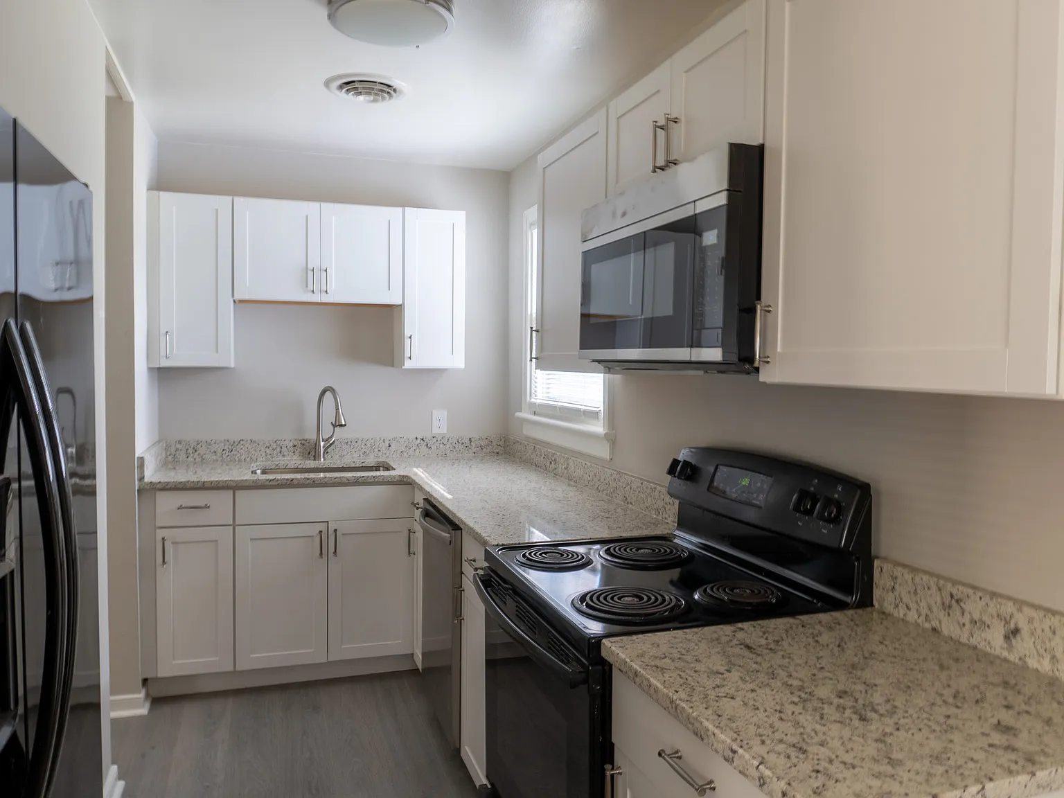 510 North Foxhill Road - 1 — Photo 4