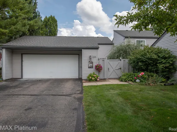2795 Monte Vis, Brighton, MI 48114