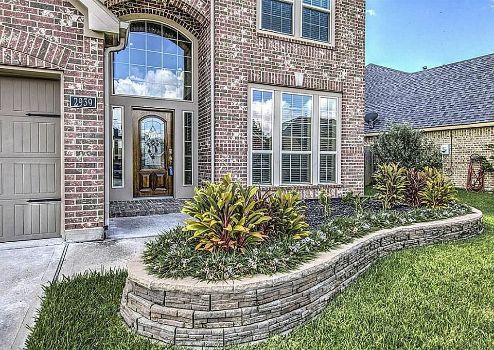 1st image of 2939 Driftwood Bend Dr
