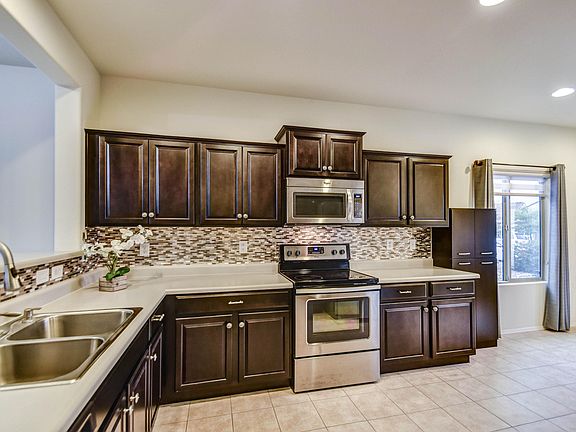 4th image of 5592 W Admiral Way