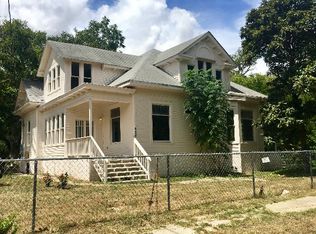 530 N Bowie St, Seguin, TX 78155