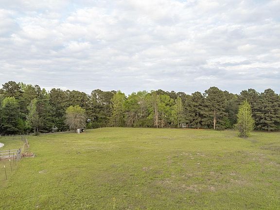 3rd image of 23491 State Highway 64 E