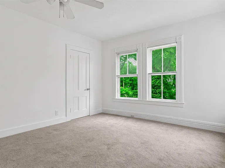 376 Montauk Hwy #A — Photo 15