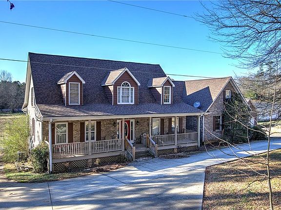 2nd image of 273 Jordan Rd SE