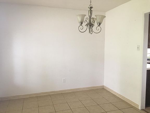 4th image of 9519 Chalford Dr