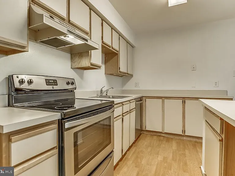 3305 Wyndham Cir #353 — Photo 11