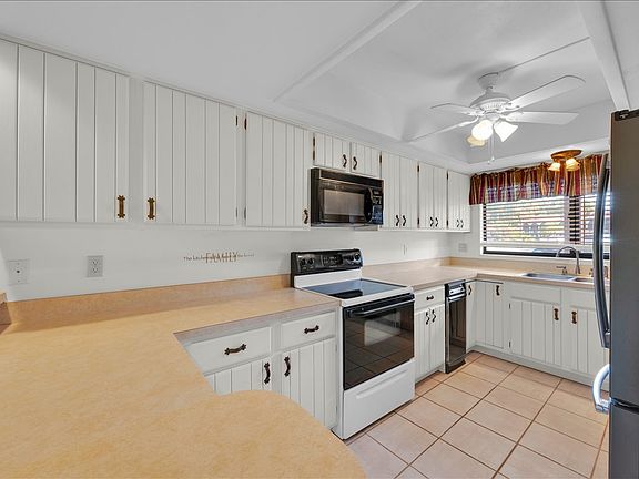 5th image of 4101 Village Ct