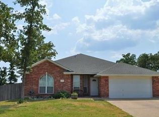 1201 Martinsville Ln, College Station, TX 77845