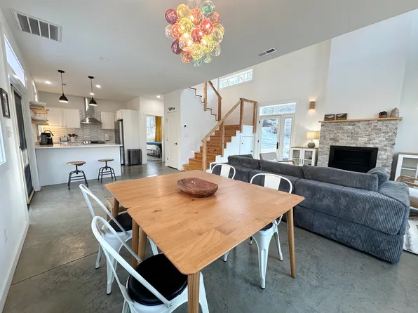 252 Shope Creek Rd, Asheville, NC 28805