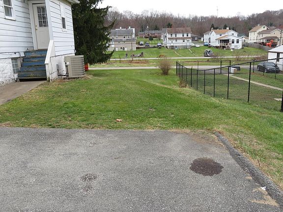 2nd image of 211 Prisani St