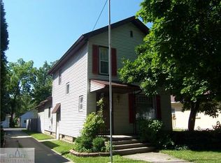 402 E State St, Saint Johns, MI
