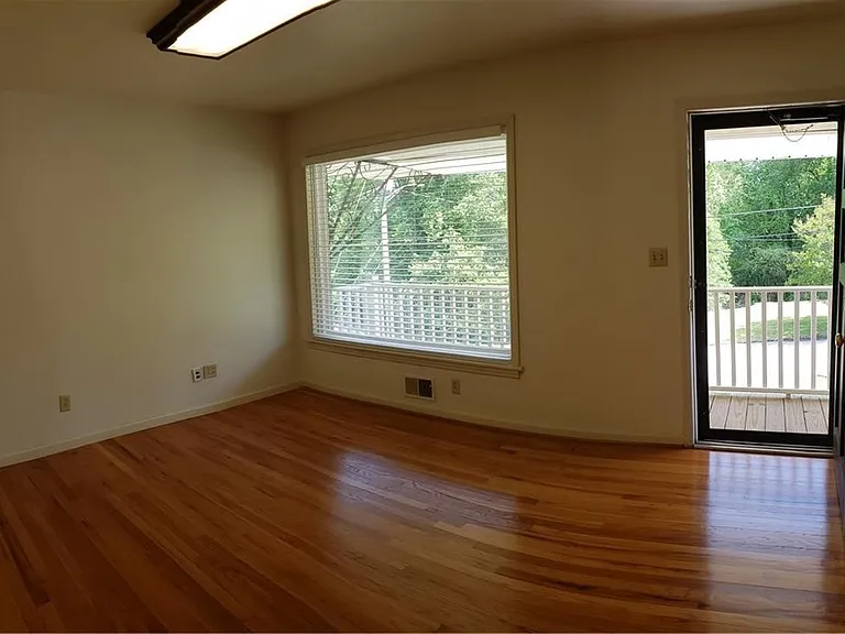 3662 Rock Springs Dr SW — Photo 31