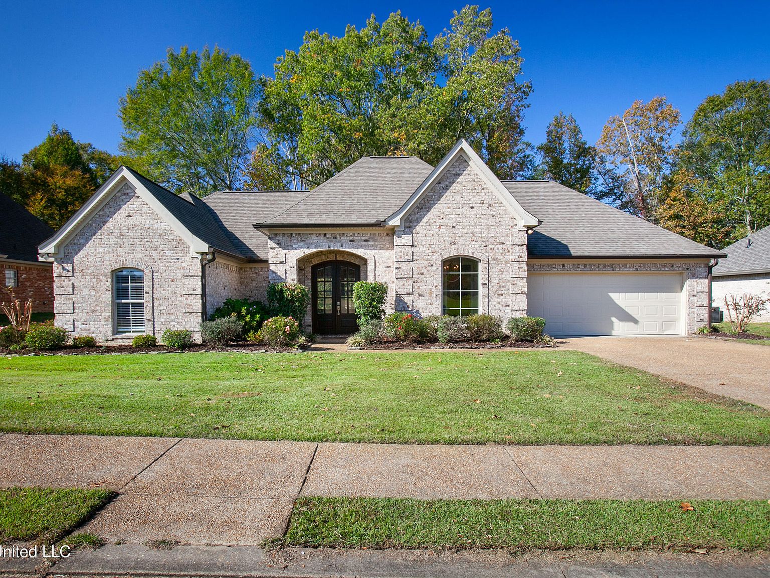 725 Creston Dr, Byram, MS 39272 Zillow