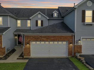 1547 Brompton Ln, Crystal Lake, IL 60014