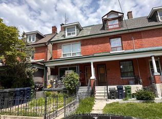 62 Ulster St #C01, Toronto, ON M5S 1E5