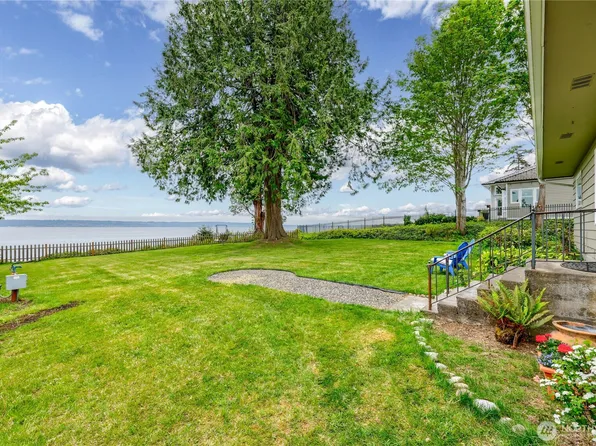23932 Jefferson Point Road NE, Kingston, WA 98346