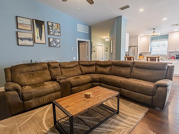 5th image of 10751 SW Elsinore Drive