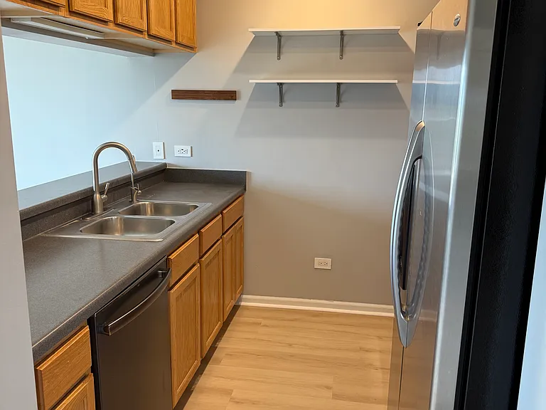 100 N Hermitage Ave #515 — Photo 14