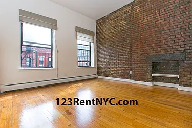 Rented by Chartwell Manhattan Realty