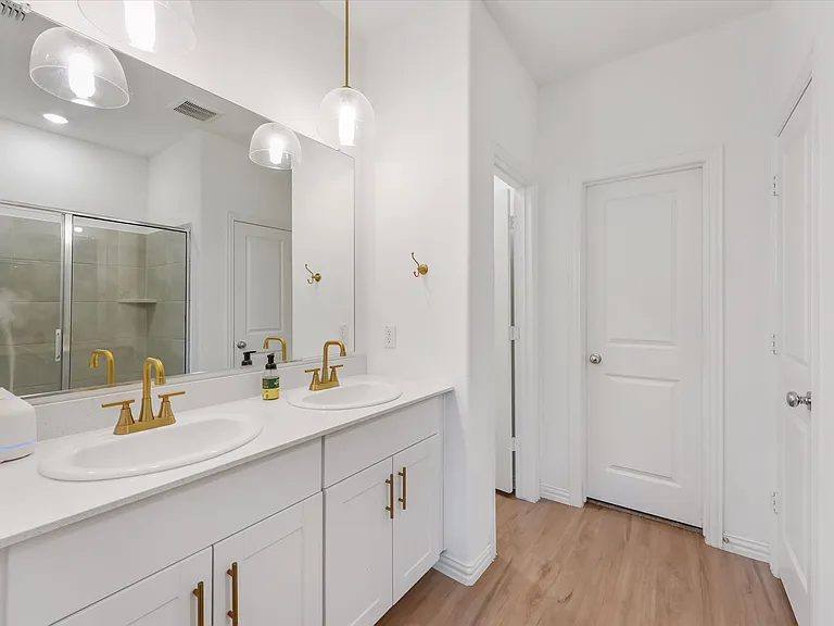 5028 Waterway Dr — Photo 27